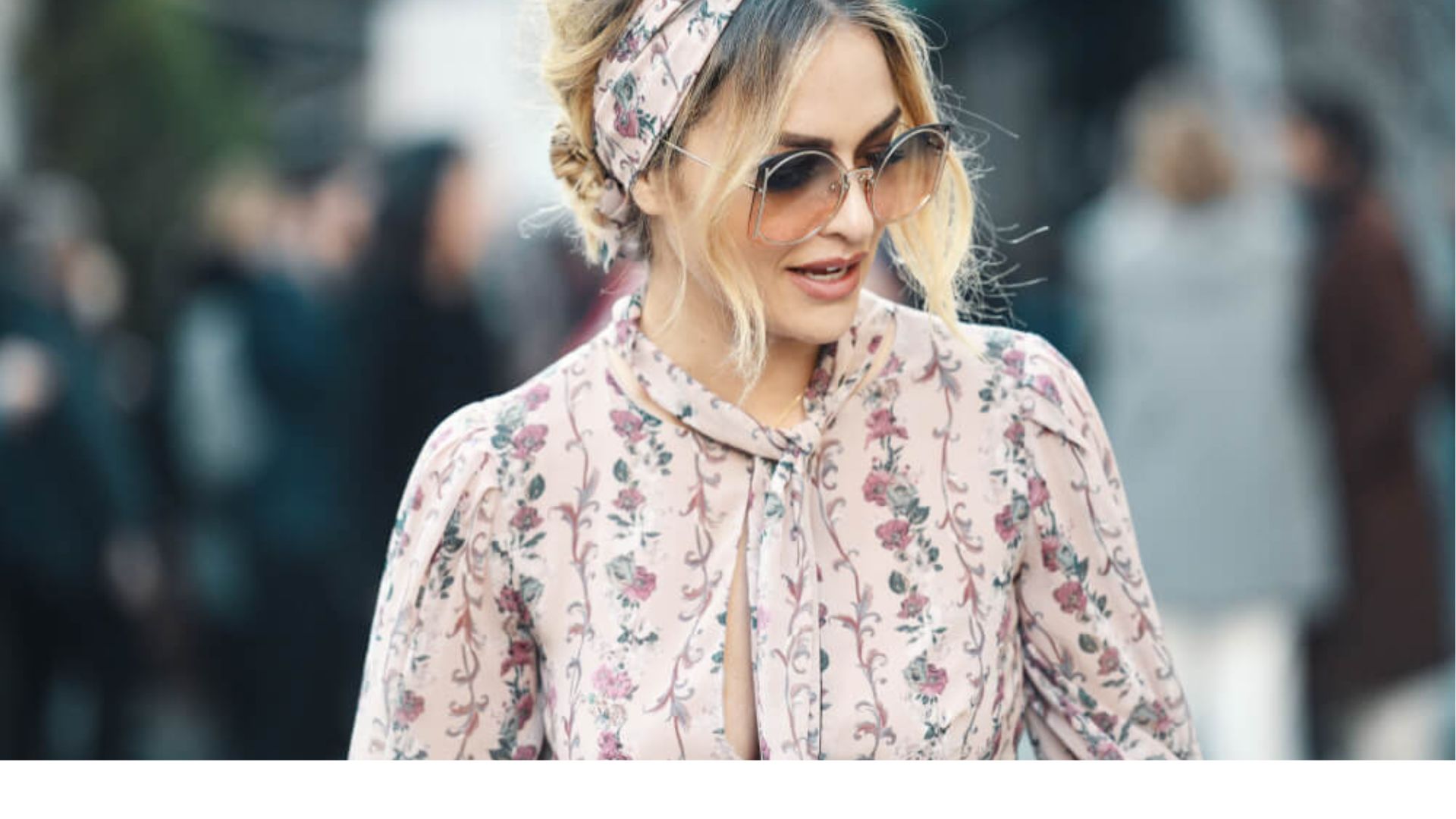 How to Accessorize Your Hair Like a Fashion Icon